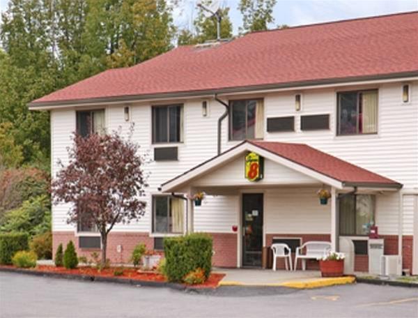 Super 8 By Wyndham Augusta Hotel Exterior photo